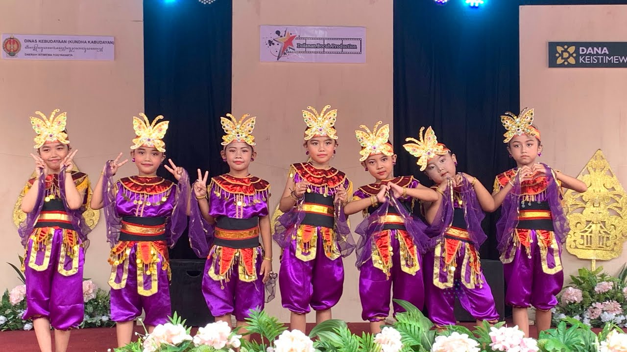 TARI KUPU-KUPU MANIS (kharisma Dance)