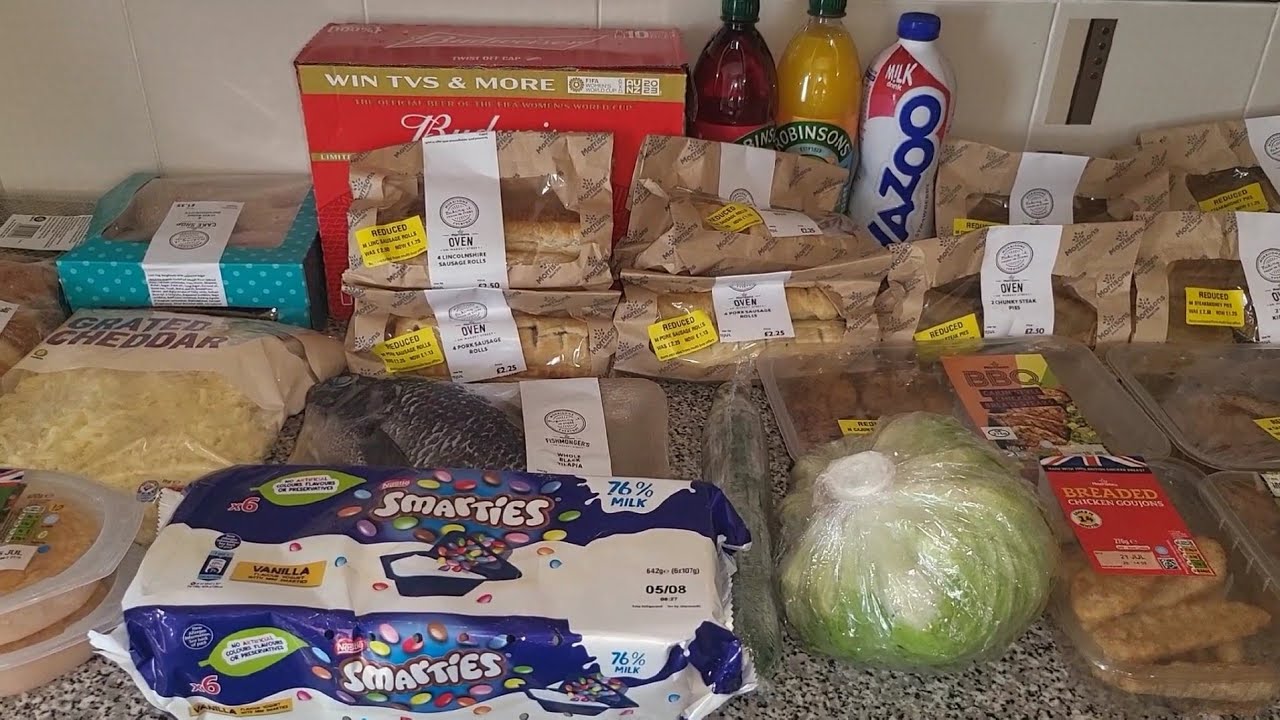 Morrisons family weekly food shop for a family of 11. Grocery haul UK July 2023