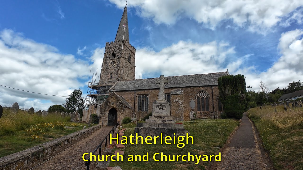 Hatherleigh Church and Churchyard, Devon, UK: The smallest town in Devon.