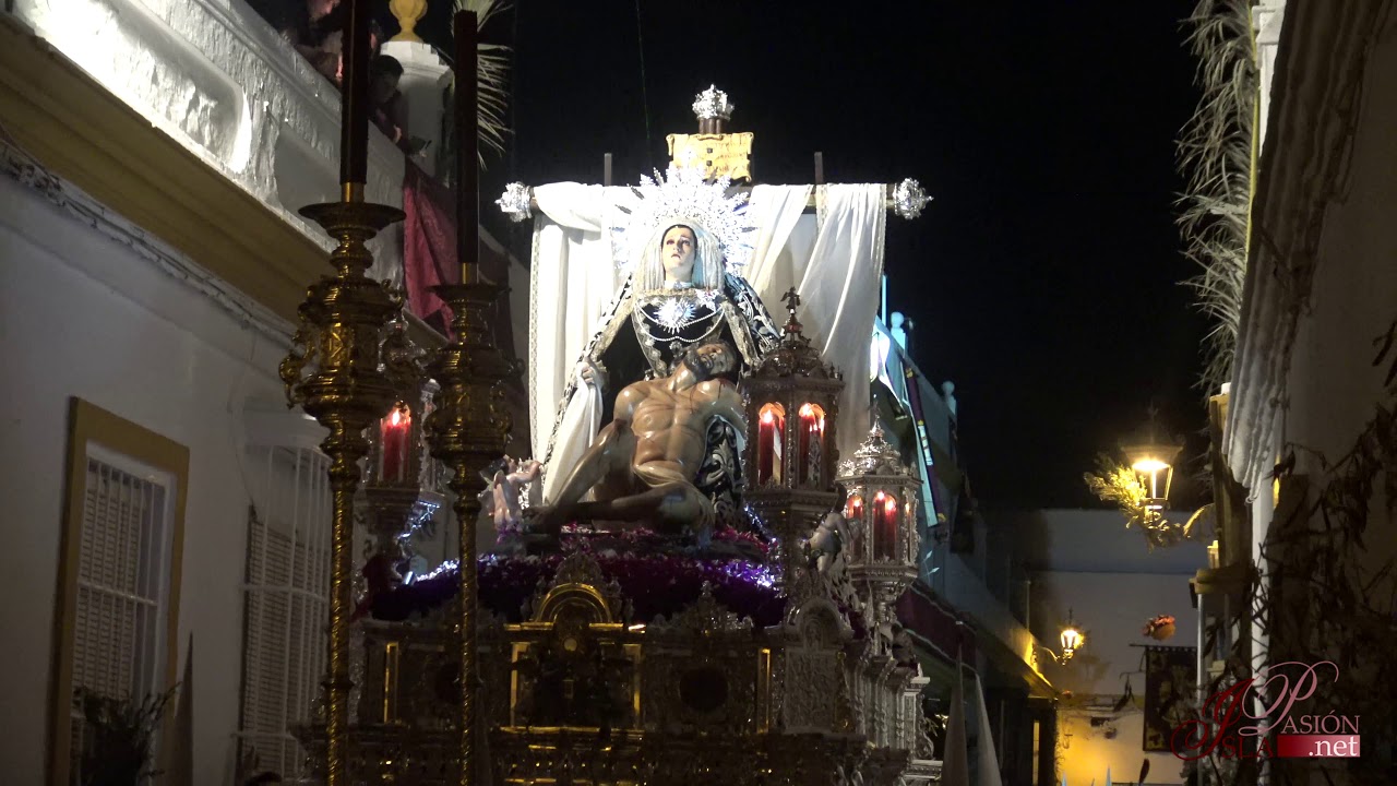Caridad y Salvación en calle Bravo -Siete Revueltas- | 4K | Semana Santa de San Fernando | 2019