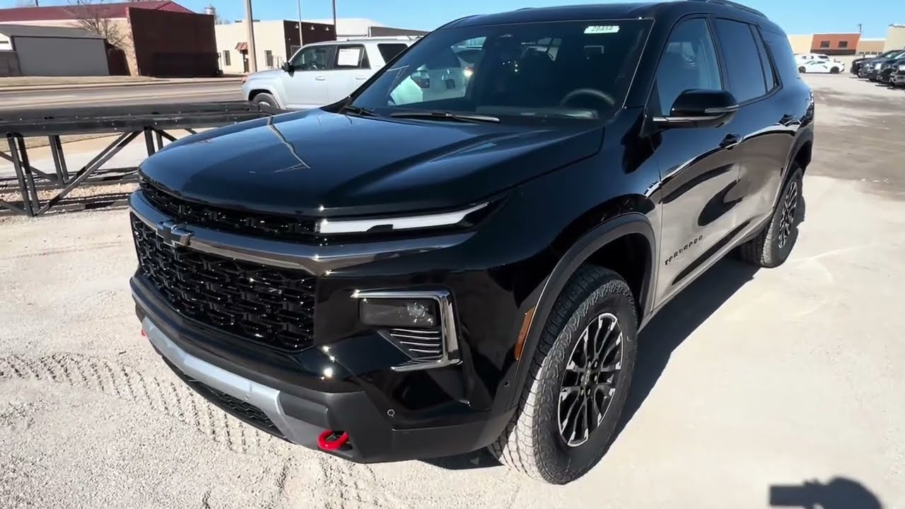 2025 Chevrolet Traverse Z71 Walk Around + Super Cruise Demo