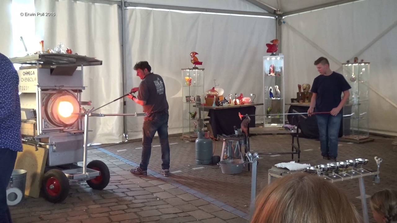Glasblazerij Hot Marks Glass Blowing / Glasblazen Demonstratie  in Glasrijk Tubbergen 2016