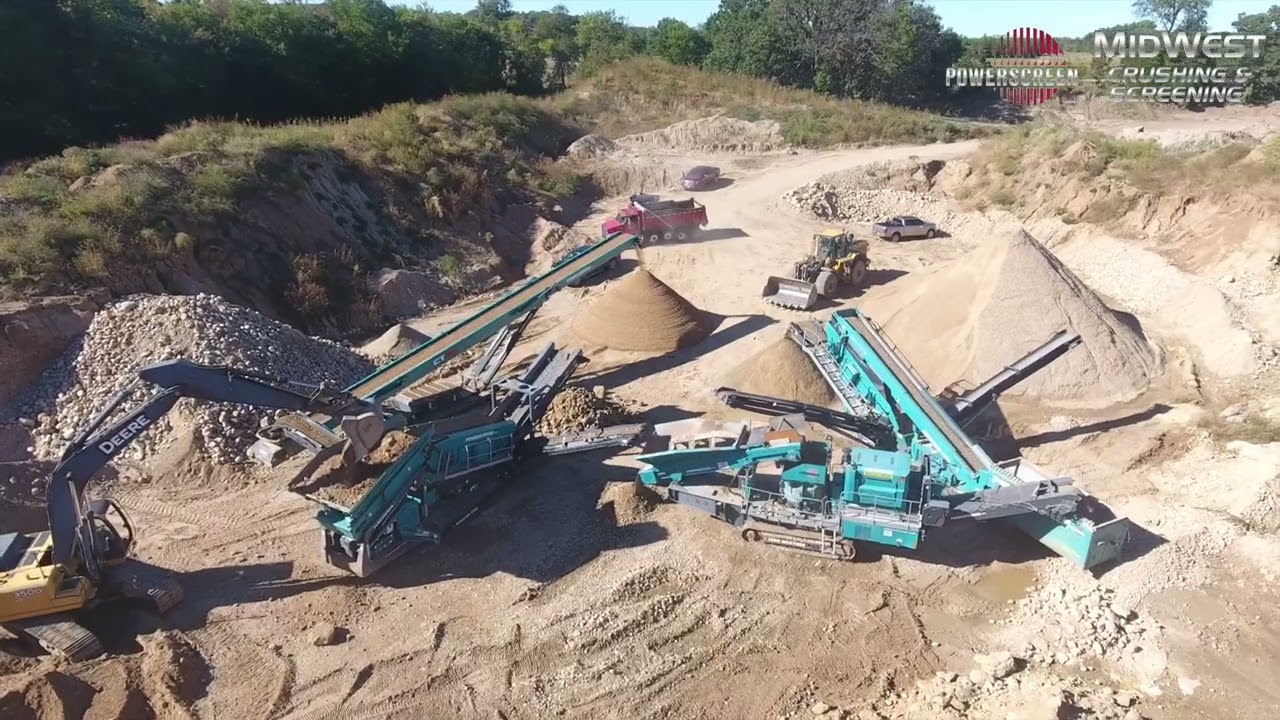 Producing Natural & Crushed Sand with Powerscreen
