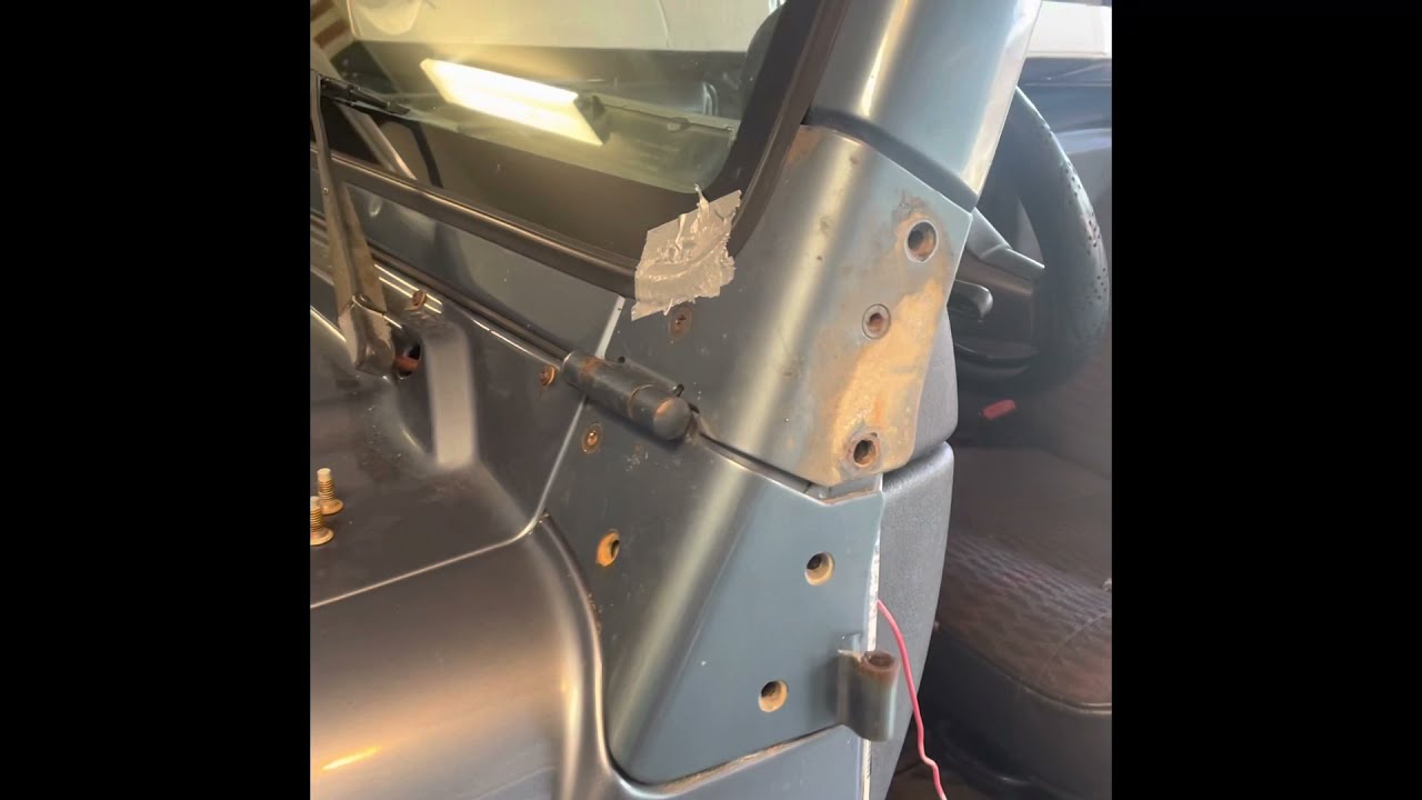 Jeep Wrangler TJ - Windshield Hinge Seized Torx Bolts Removal