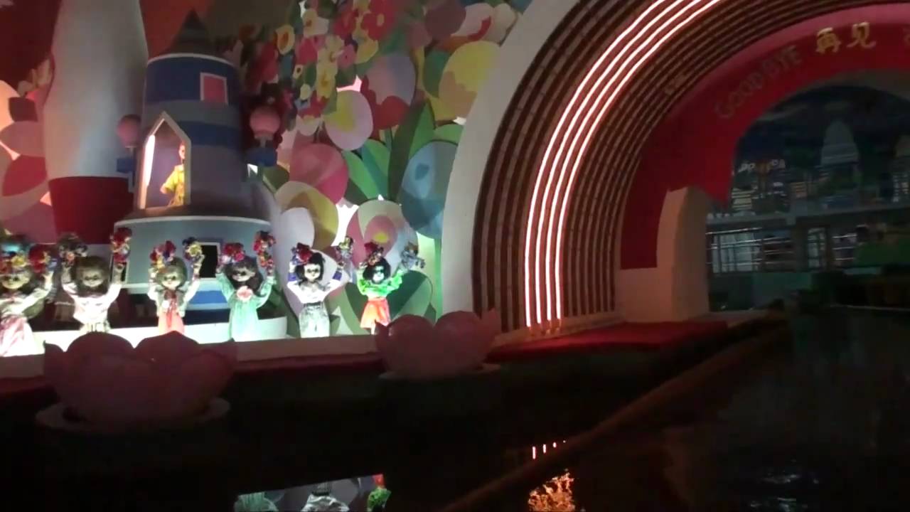 Китайская подделка Joyland It's a Small World Dark Ride Boat Ride POV Парк развлечений Jin Jiang ...