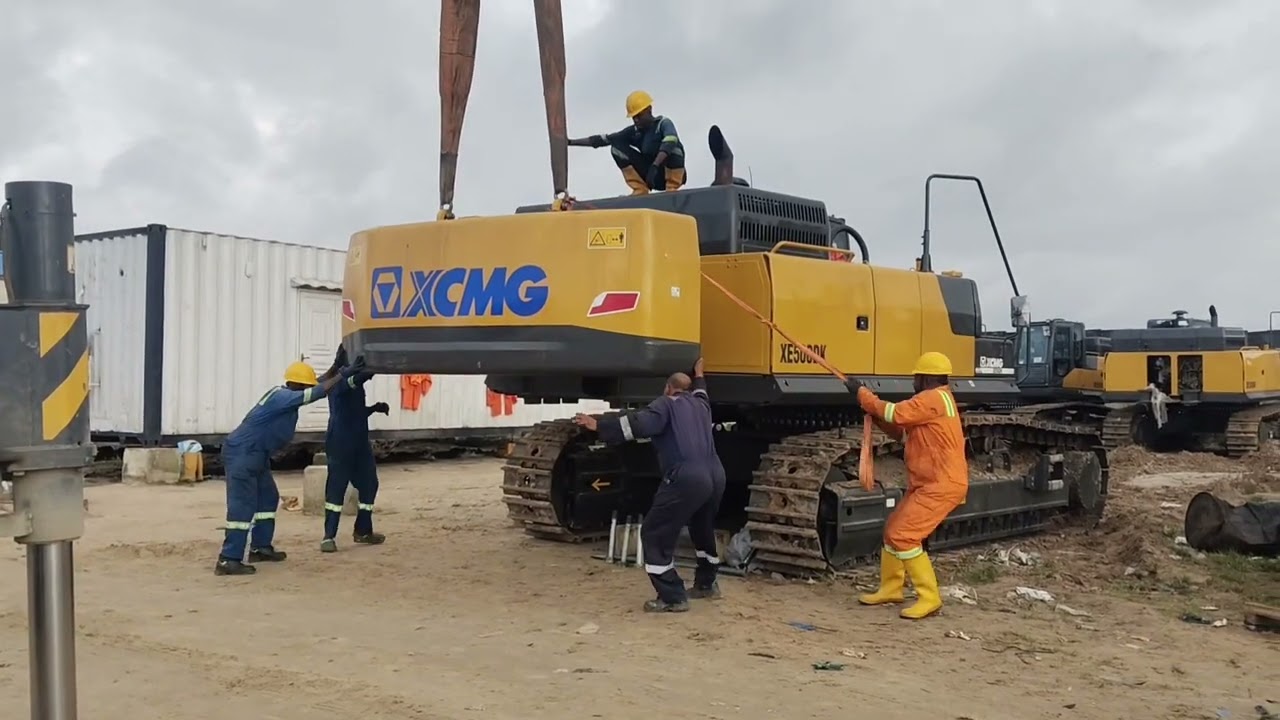  XCMG EX 500 DK Counter weight bolt 🔩 fix it.