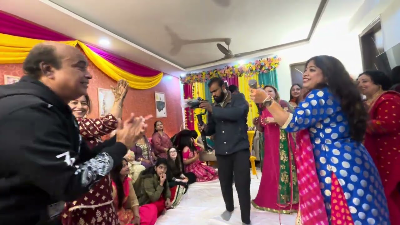 Haldi and Mahandi prog at Dwarka #live with style with Satish Chauhan #fitness with fun and music 