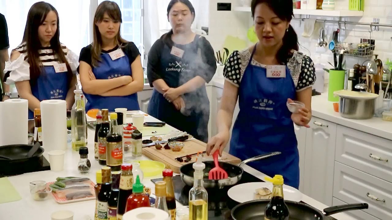 香煎鱈魚伴秋葵豉汁醬 -    名醬廚房烹飪班精彩片段第二回！