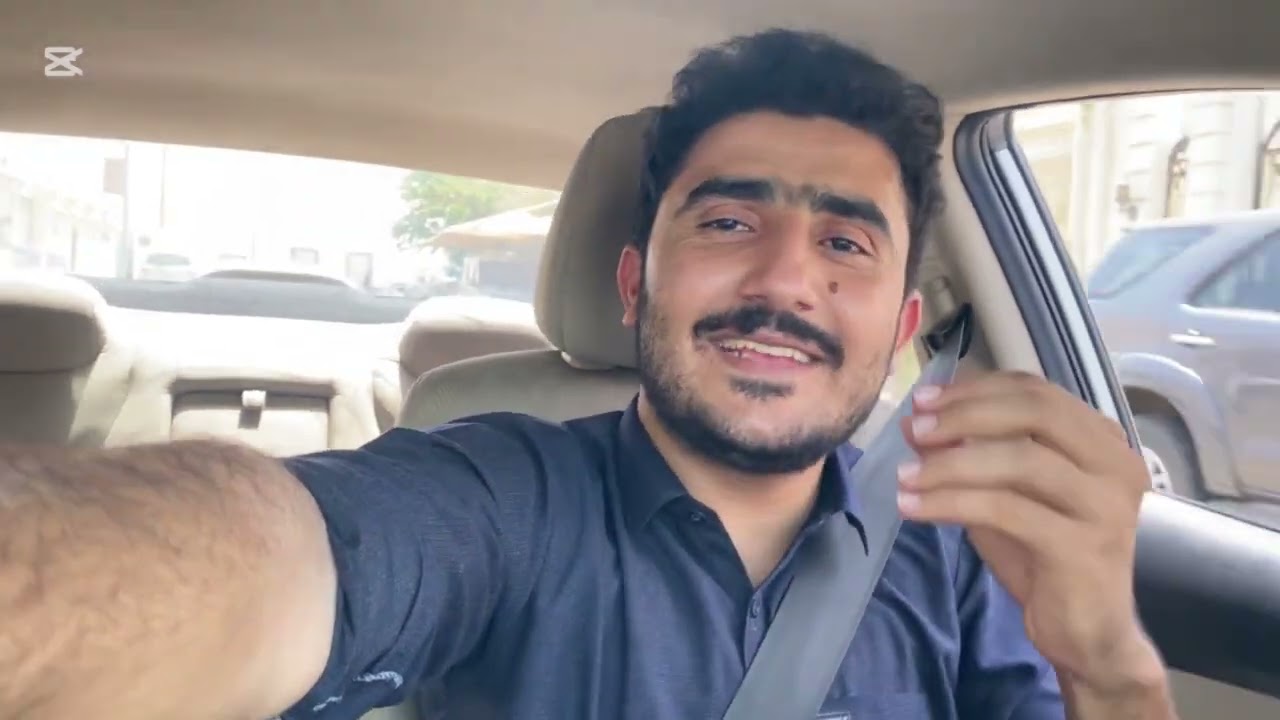 Saudi Arabia  men food delivery ka kam karta hun