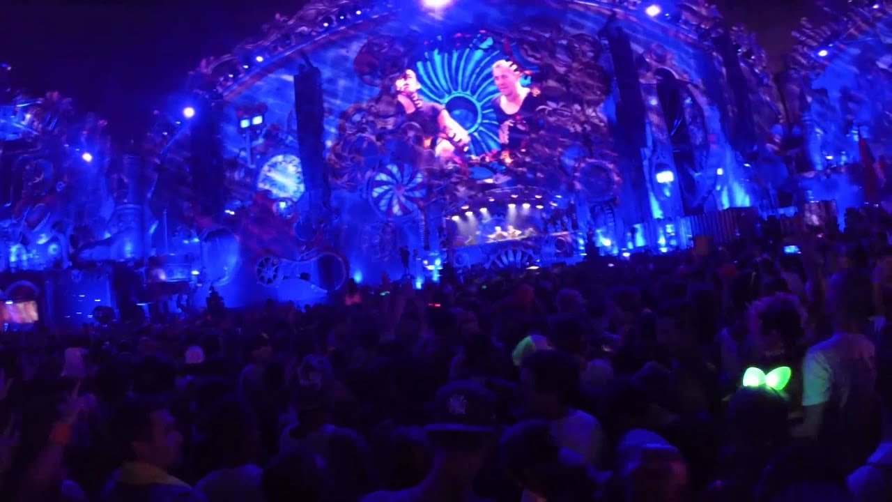 Dimitri Vegas & Like Mike at Tomorrowland 2014 (Week 2)
