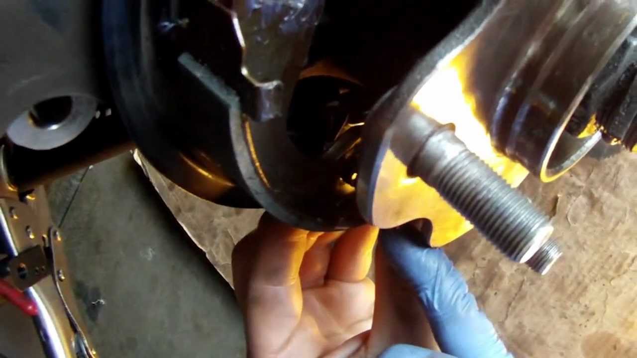 DIY: Infiniti Parking Brake Shoes Installation