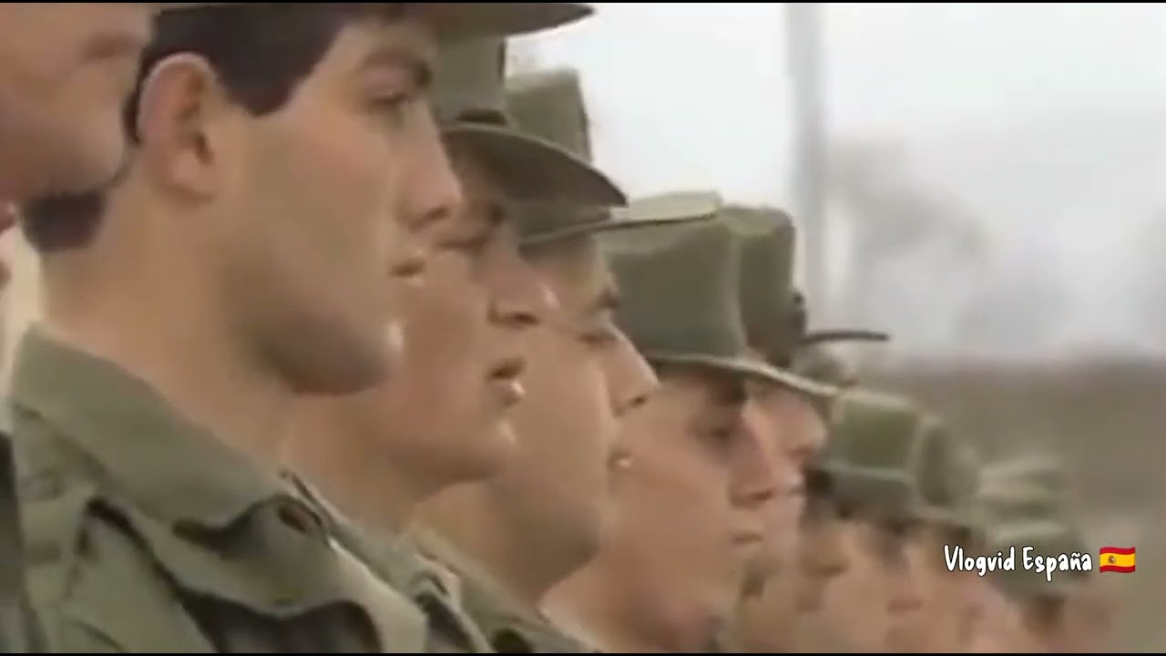 Así Instruían a los Reclutas en Orden Cerrado Cuando Había Mili.