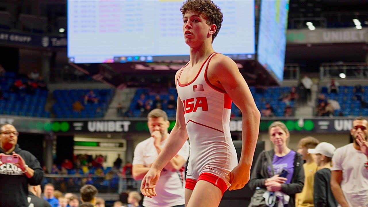 U15 G. Logan (USA) vs M. Everett-Jones (GBR). Freestyle 62kg youth wrestling.