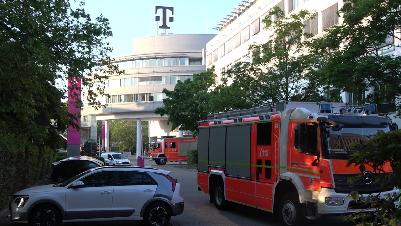 Gemeldeter Brand l&ouml;st Alarmstufenerh&ouml;hung aus in Generaldirektion der Telekom am 10.06.23