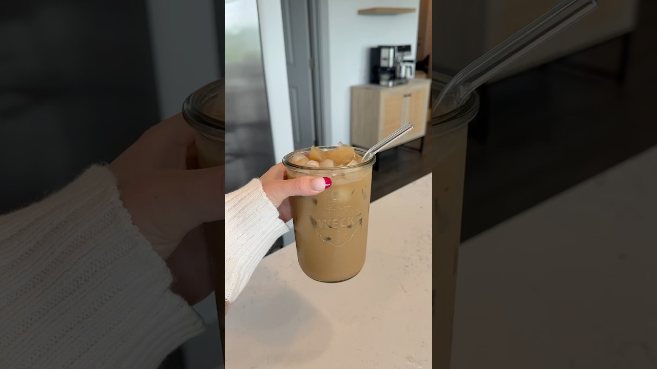 setting up my coffee bar!🤭✨☕️ #asmr #organized #espressp #coffeebar #organizedhome #asmrsounds