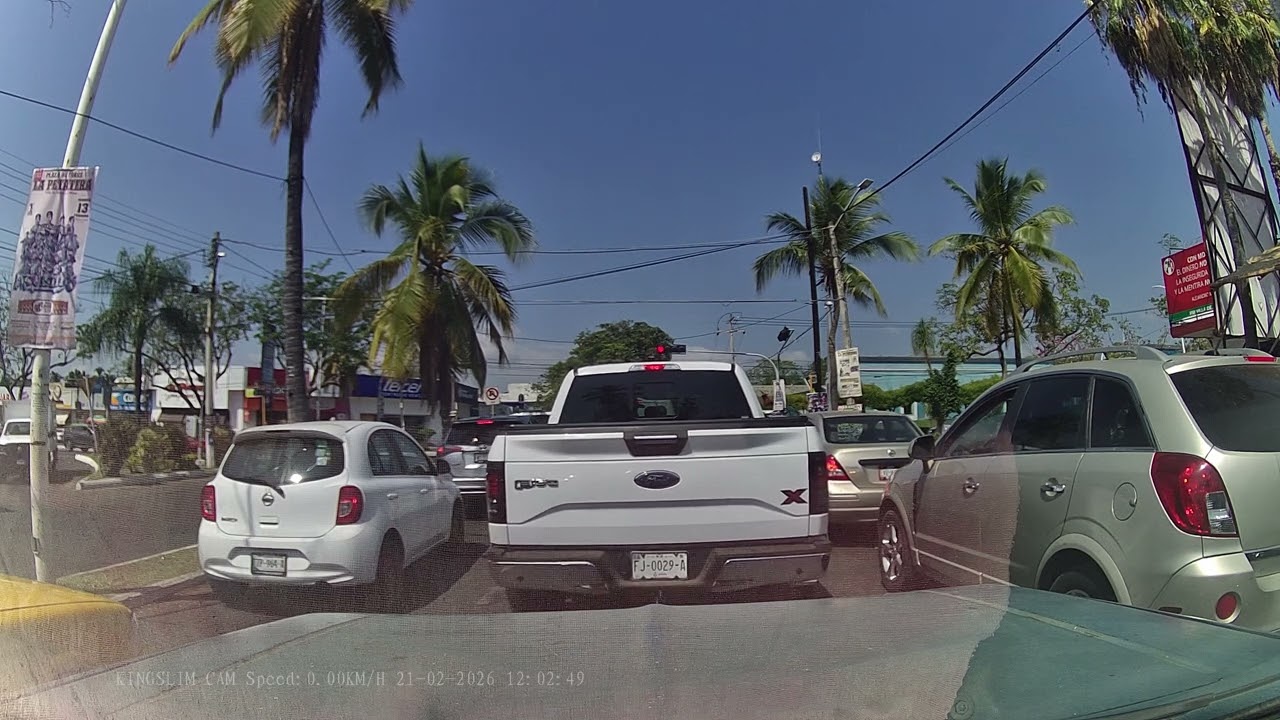 CENTRO DE LA CIUDAD DE VILLA DE ÁLVAREZ, COL. Y SUS TABLADOS POR AVENIDA POR FIESTAS PATRONAS.