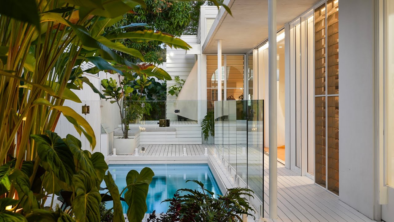 Tewantin's Best Single Level Residence | Tour Through 71 Werin Street, Tewantin
