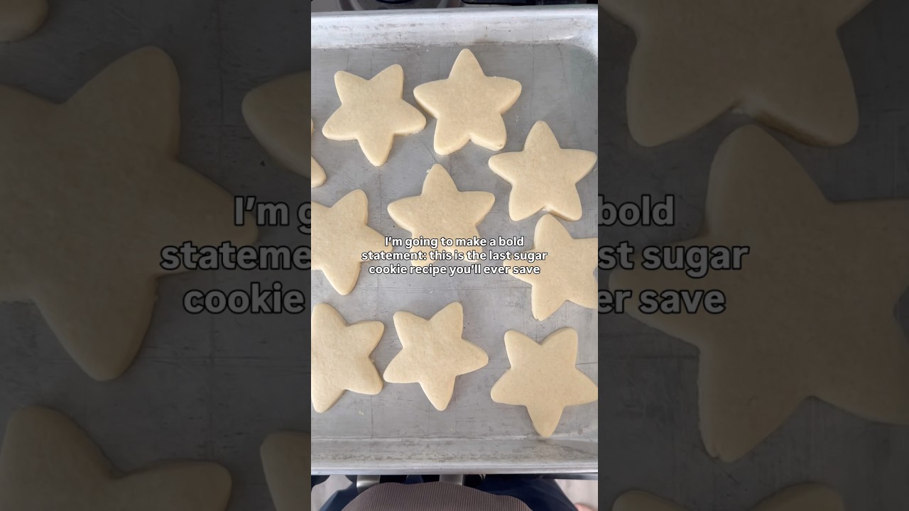 No chill, no spread, 6-ingredient sugar cookies ⭐️ #baking #christmas #cookies #bakingtip