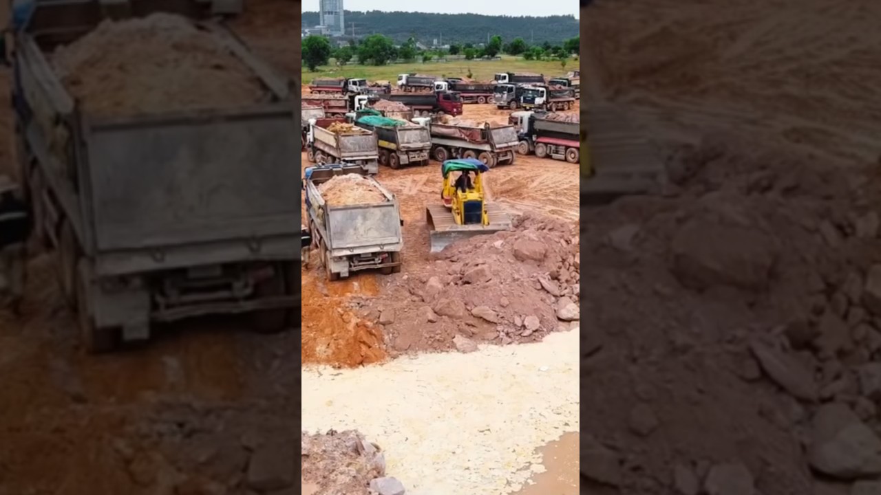 Bulldozer Komatsu Push Stone #komatsu #bulldozer