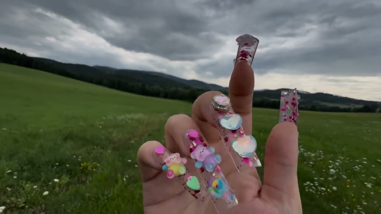 ASMR Outdoors in nature 🌸 Lofi camera tapping & scratching, nature sounds 🌸