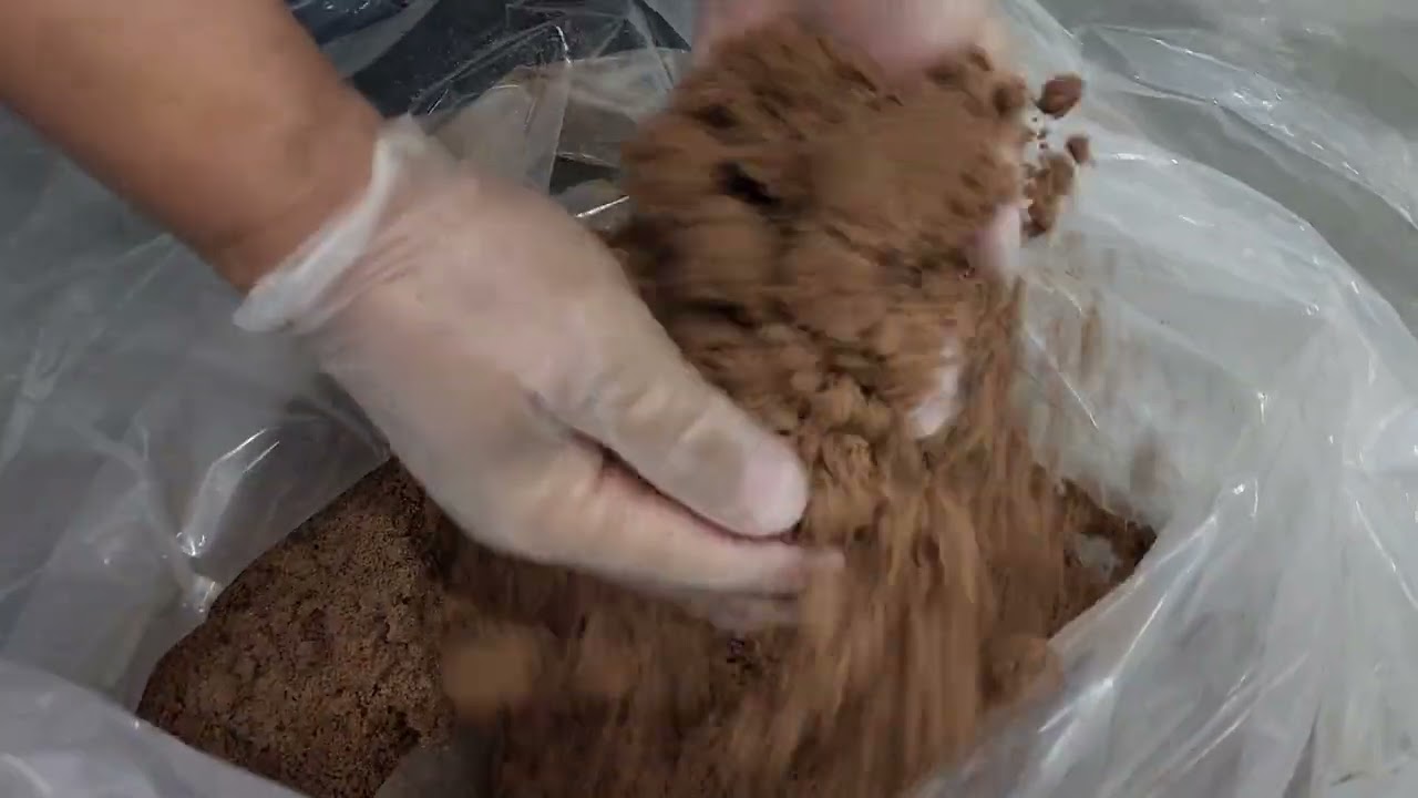 Wafer (Chocolate) granulation on the Urschel® Comitrol® Model 3640A