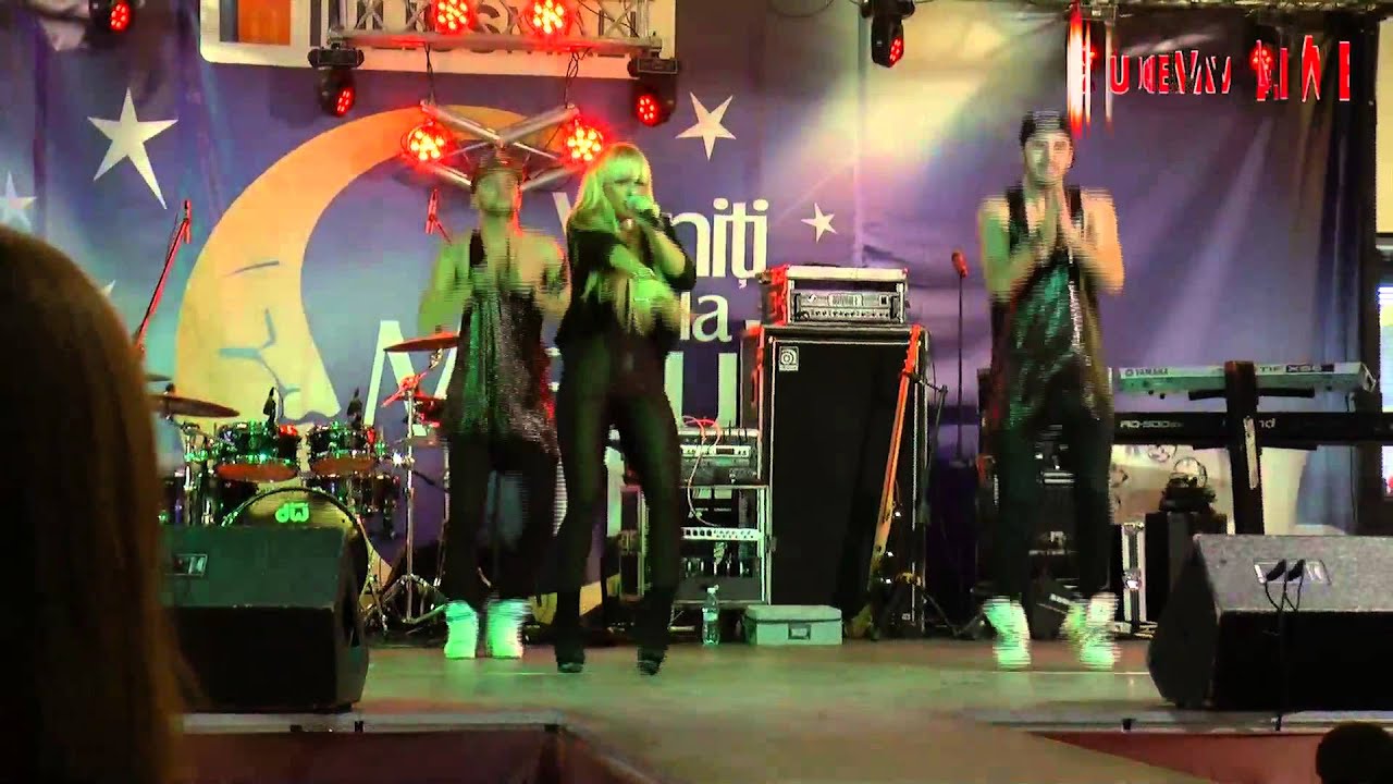SUCEAVAL!VE  Concert Anda Adam la Iulius Mall Suceava