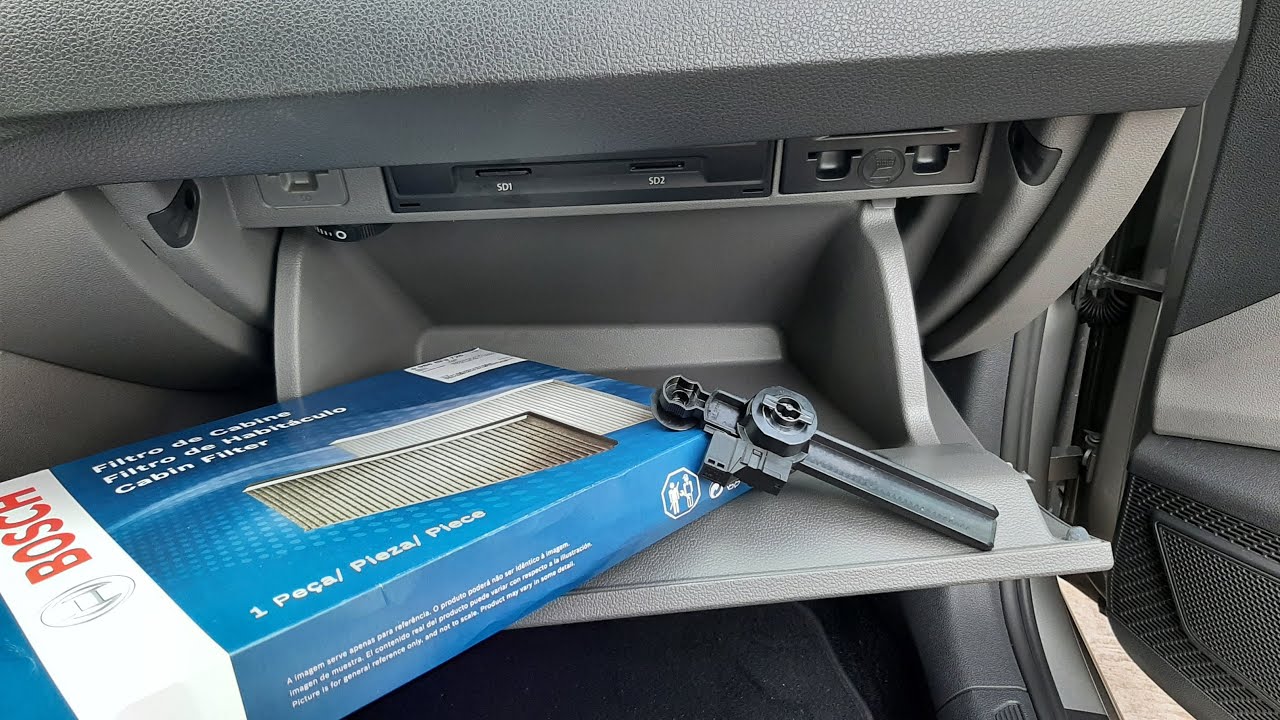 Como trocar filtro de ar condicionado de Virtus Polo e T-Cross, mais amortecedor do porta luvas.