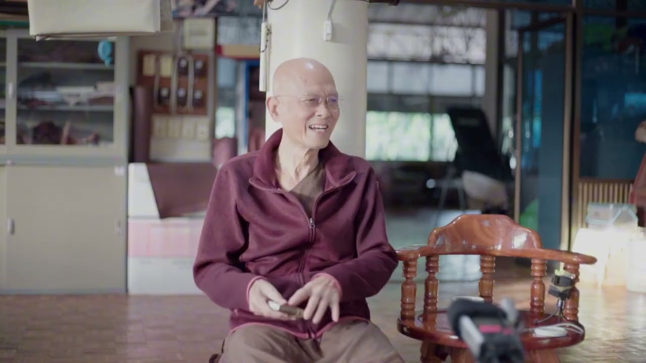 610720 อย่าเผลอเพลินกับโลกธรรม (มีข้อความ)