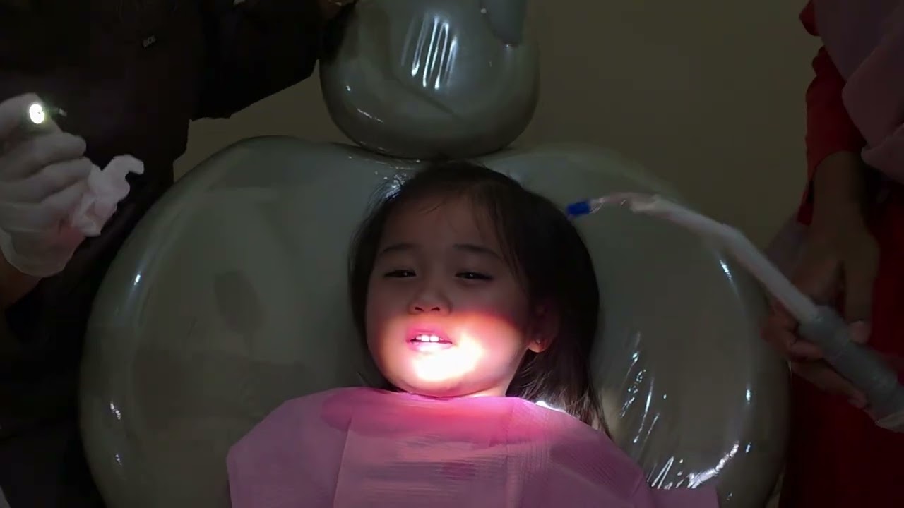 Bryna Lagi Scalling Gigi di Wish Dental Surabaya 