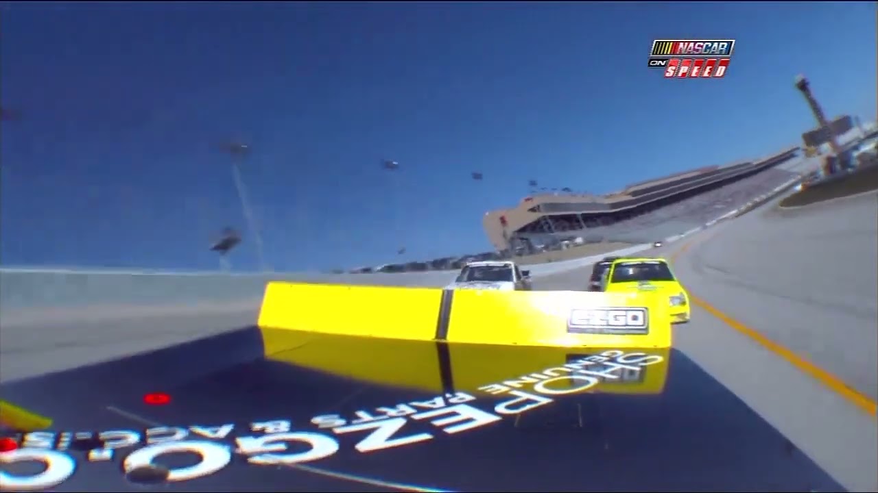 nascar tucks crashes 2010 E Z Go 200