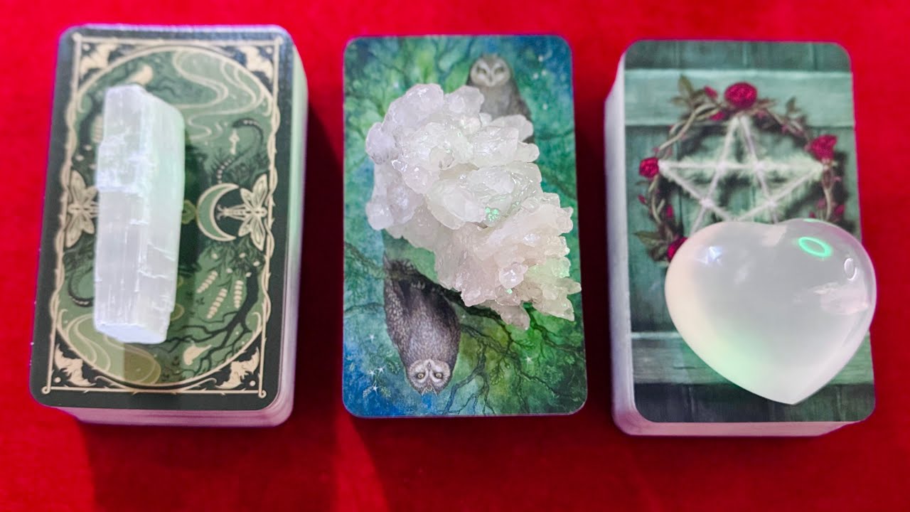 🔮✨ARE YOU ON THEIR MIND RIGHT NOW?!🔮INTENIONS & ACTIONS💞 PICK A CARD Timeless Tarot Love Reading