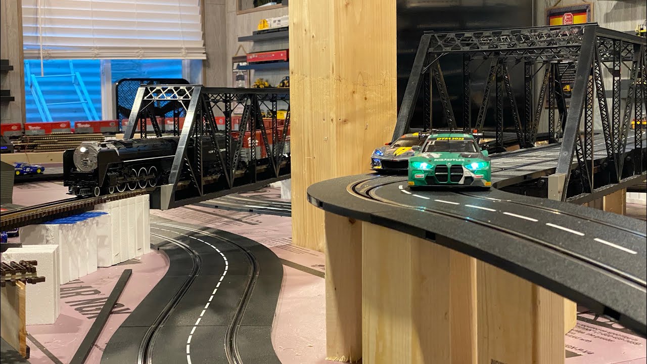 Check Out the Bridge and Elevation in this Track and Running Two Long Trains On the New Track Plan!