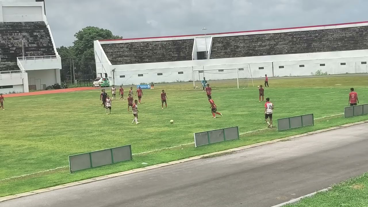 Pekan ke 2 Liga Top Skor u16 Zona Cirebon antara SSB ABS 19 vs Bina Bangsa. Babak 2 terusan