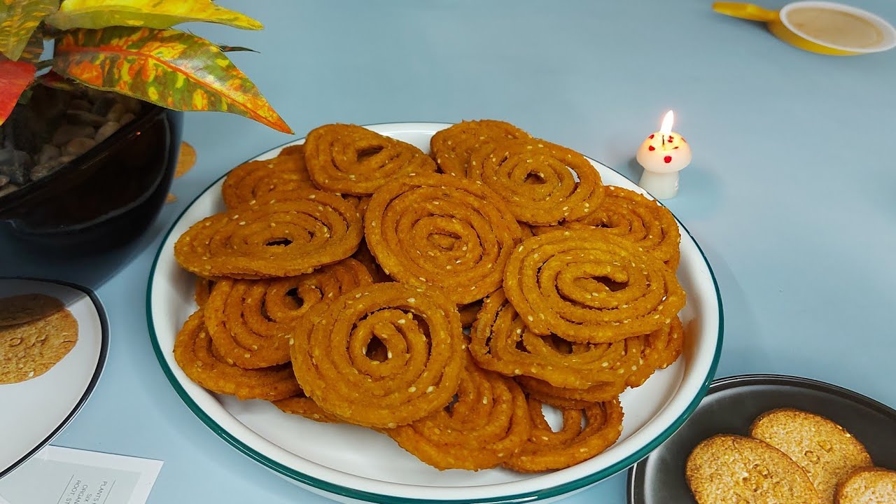 Goan Style Chakari Recipe | Chakali Recipe | Diwali Recipes @roopscuisine