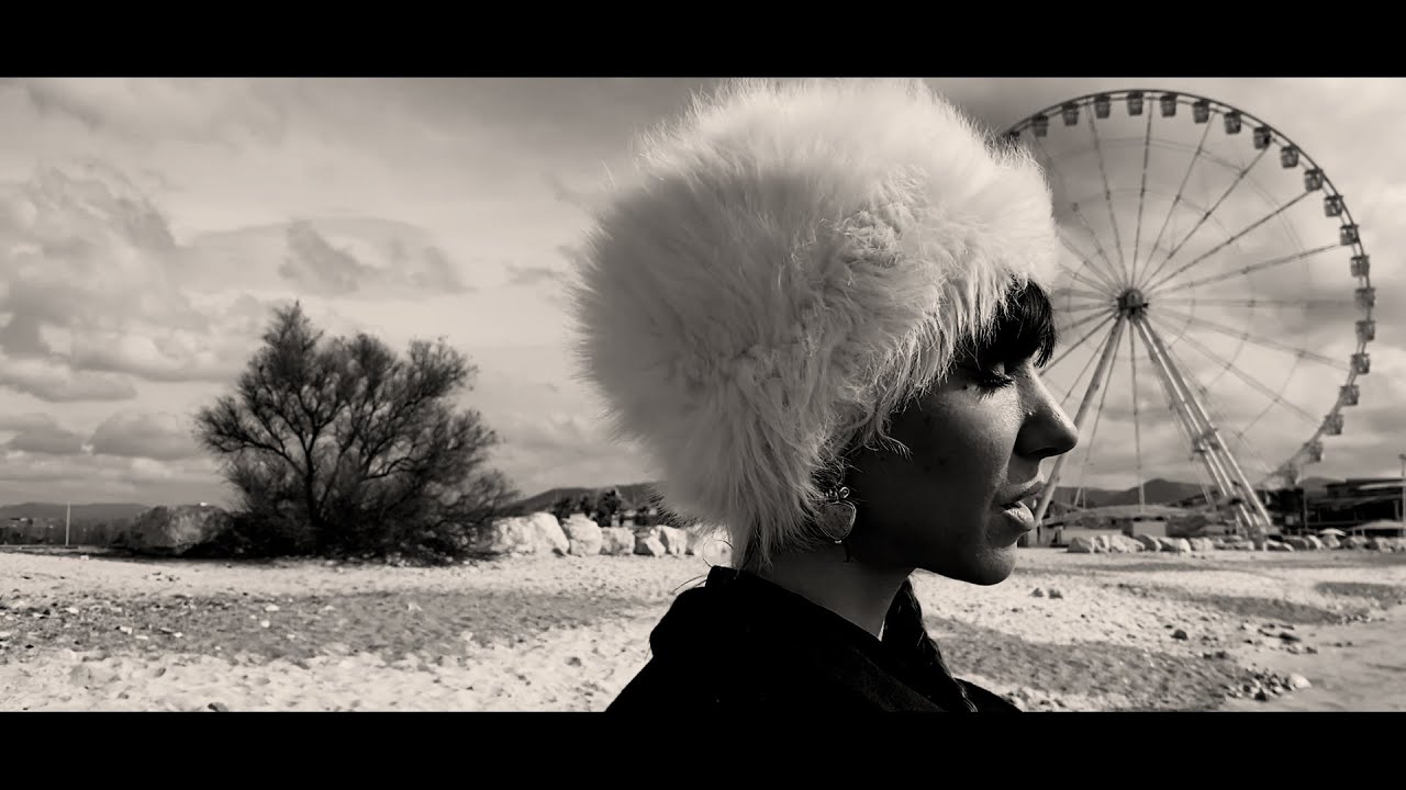 Bonnie Li - La Mère (Official Music Video)