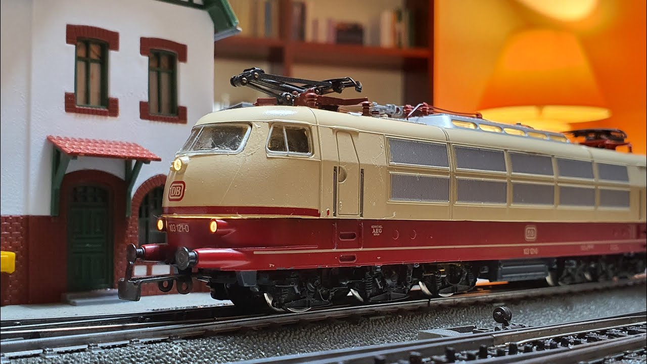 Märklin 3657 DB 103 121-0 mit ESU Loksound 5 | 
