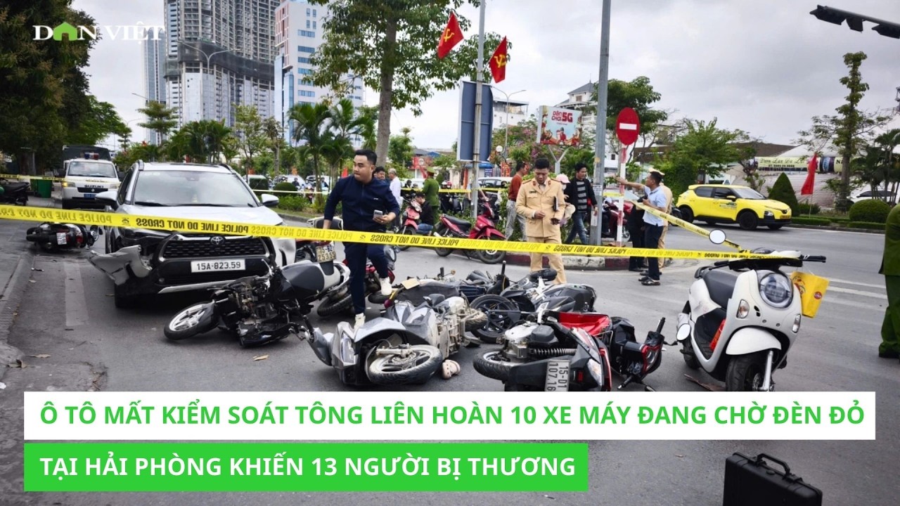 Ô tô mất kiểm soát tông liên hoàn 10 xe máy đang chờ đèn đỏ tại Hải Phòng khiến 13 người bị thương