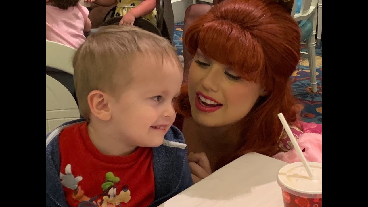 Disney World Grand Floridian Dinner at 1900 Park Fare with Bruce April 2019