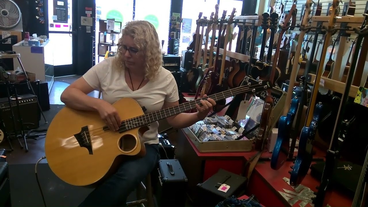 Taylor AB-3 Acoustic Bass
