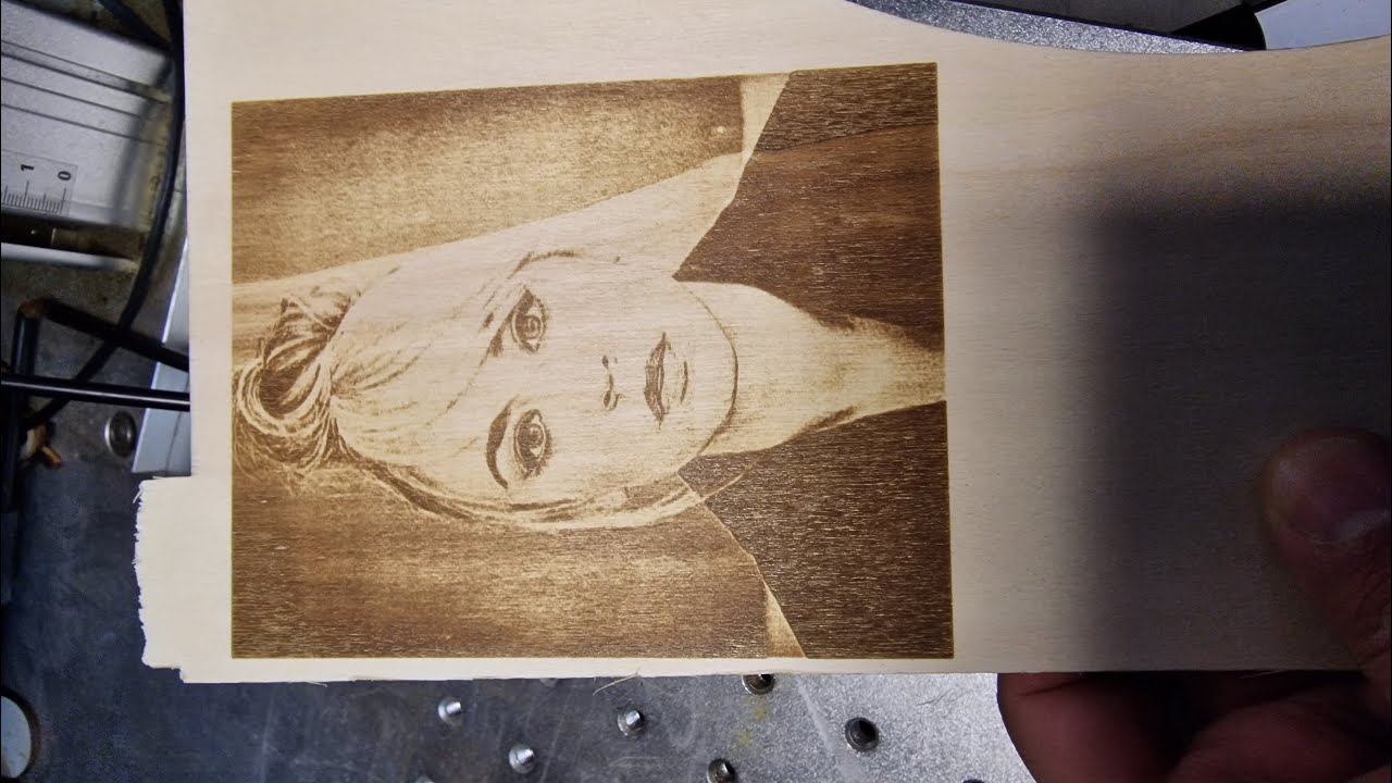Test parametri Incisione foto su legno con laser co2