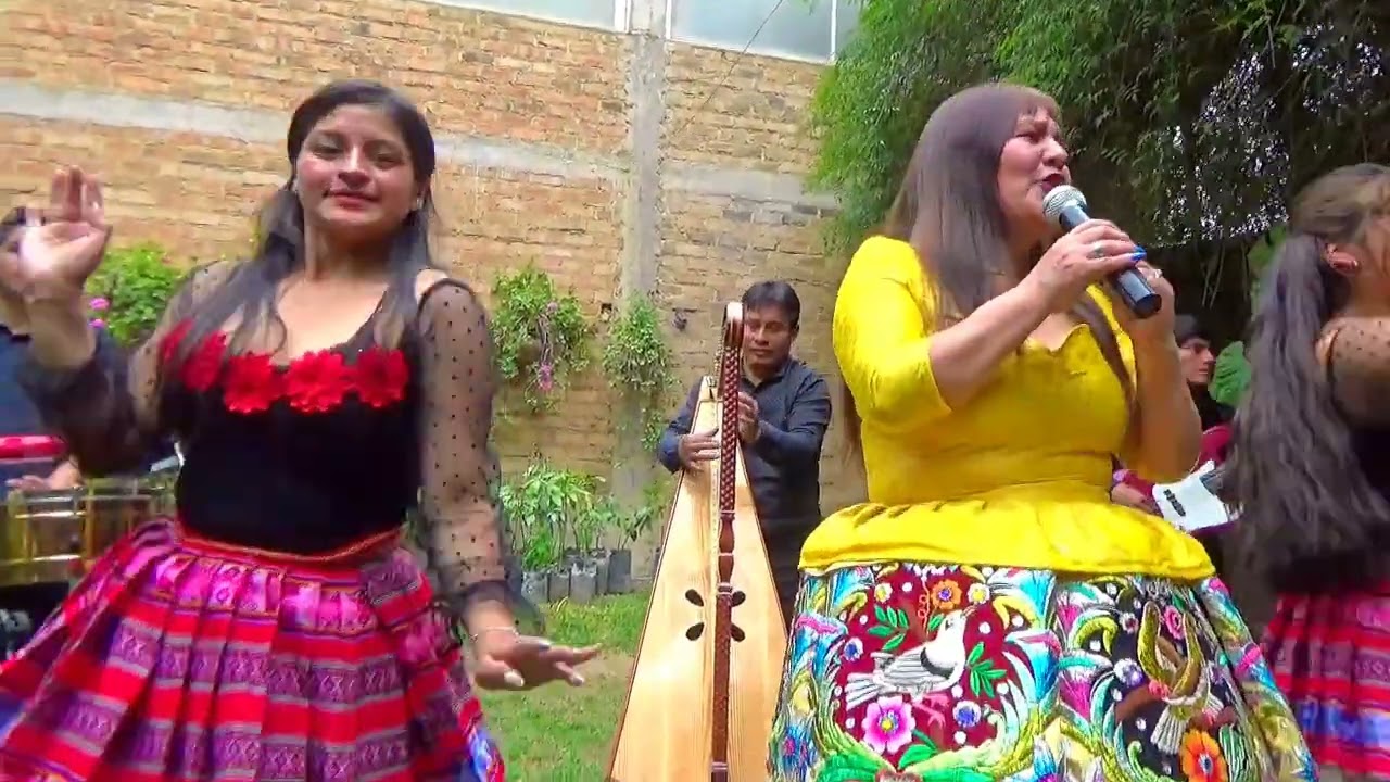 NINA CHAVEZ Y ELMER QUISPE- LA CASITA DESOLADA. 