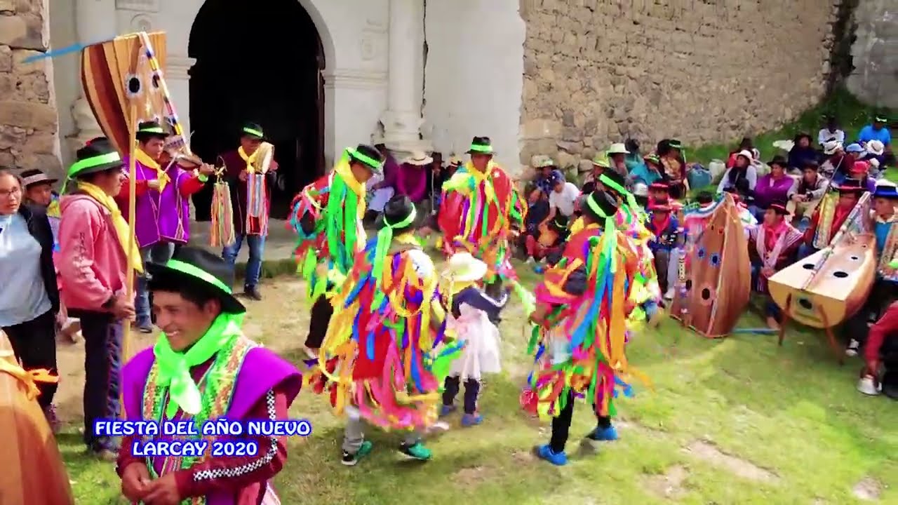 ♫♬♪NEGRITOS DE SAN PEDREO  LARCAY SUCRE AYACUCHO EN LA FIESTA DEL AÑO NUEVO