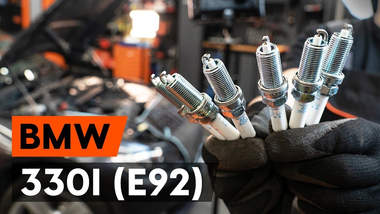 Jak vyměnit zapalovac&iacute; sv&iacute;čky na BMW 330i 3 (E92) [N&Aacute;VOD AUTODOC]