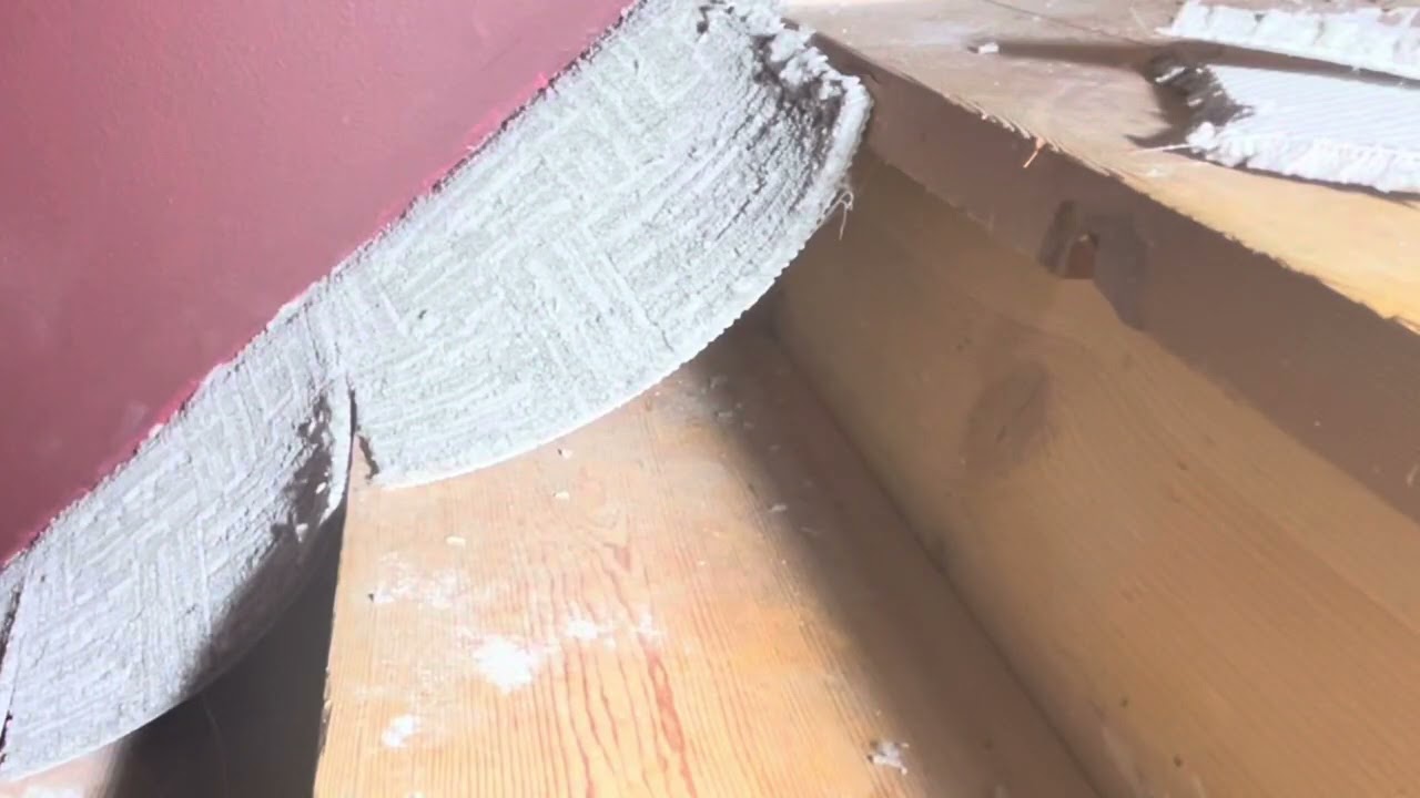 How to carpet stringers on steps