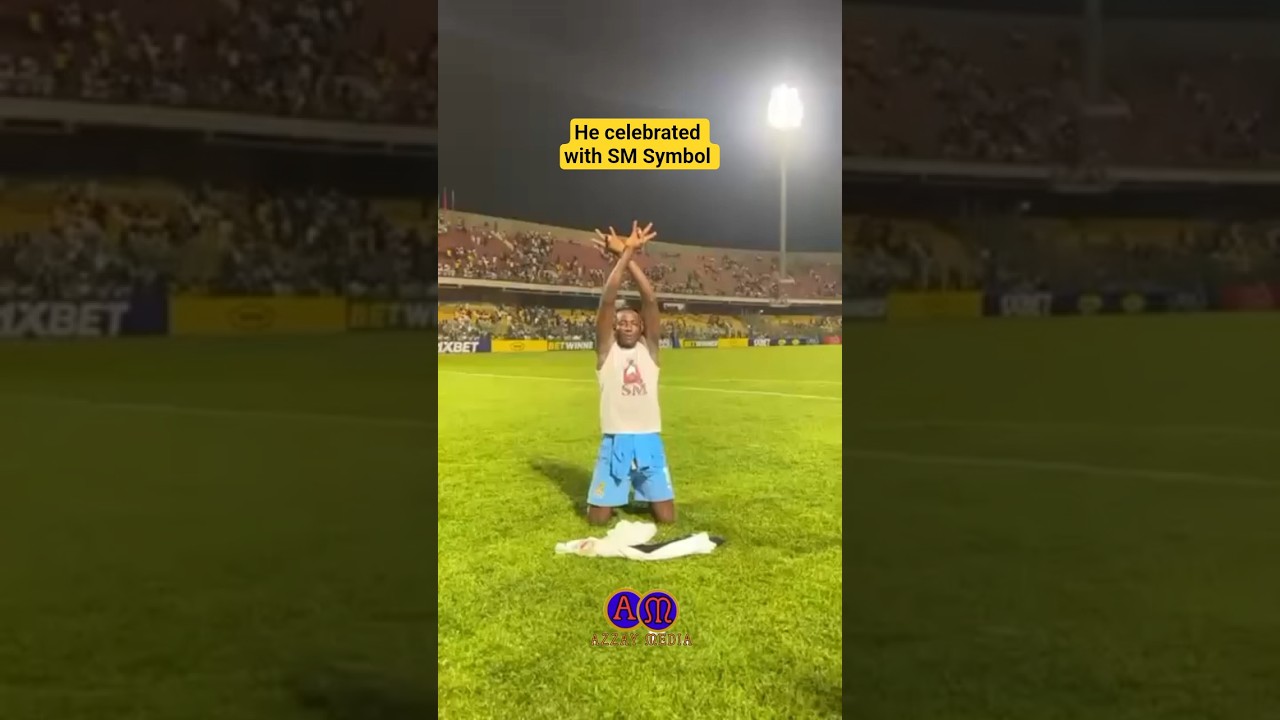 Benjamin Asare celebrate with Shatta wale's symbol