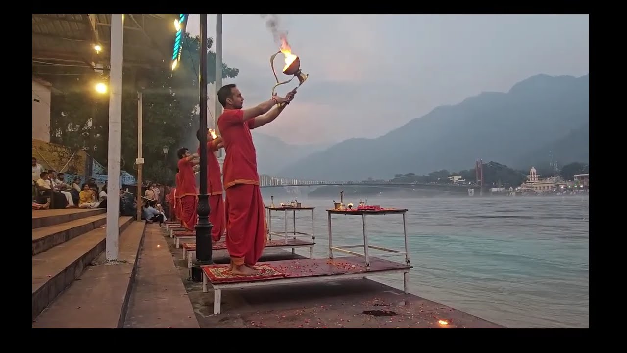 Rishikesh's Ganga Aarti – You Won’t Believe This MAGICAL Experience!