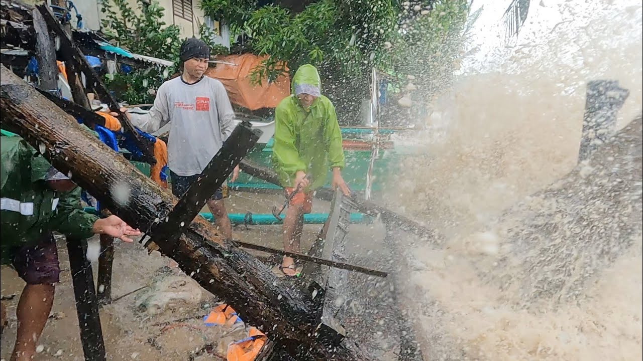 Hagupit ng Bagyo sa Mindoro nawasak ang Bahay