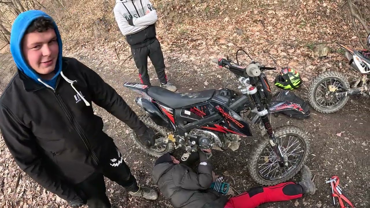 Enduro: i-a cazut motorul din mers la KXD