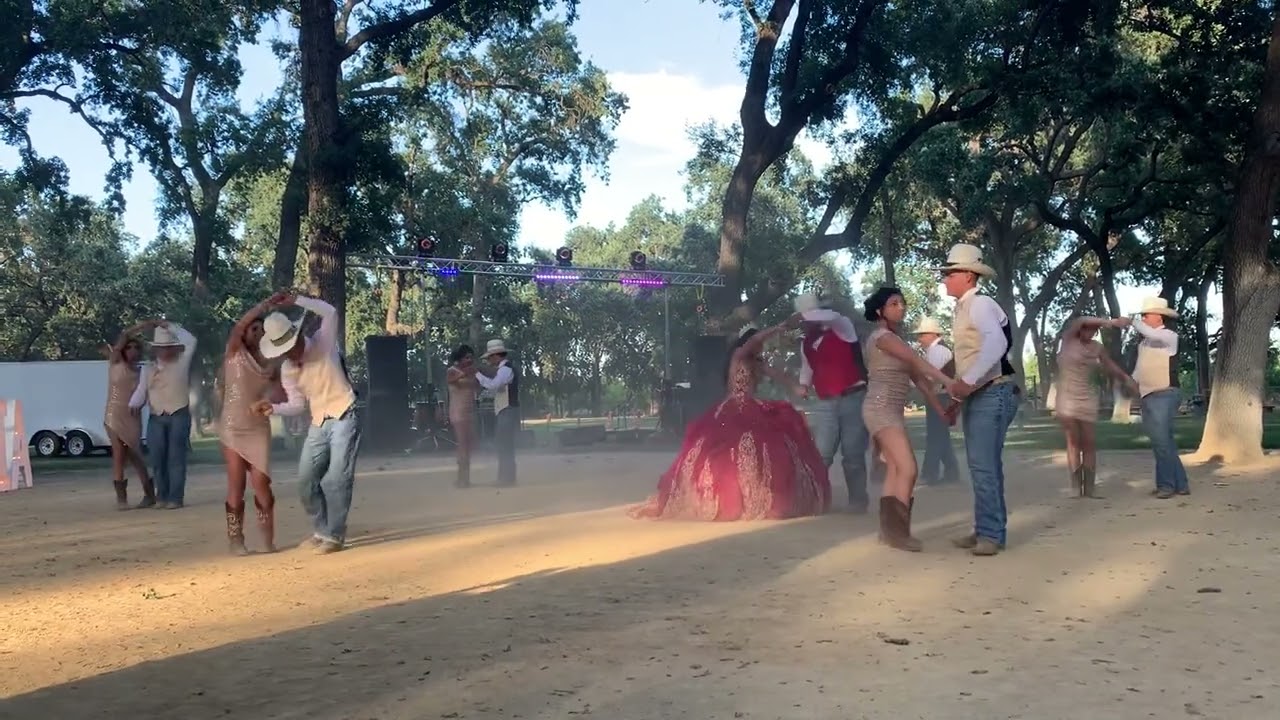 Alexia XV Vals- “Todo Cambio”