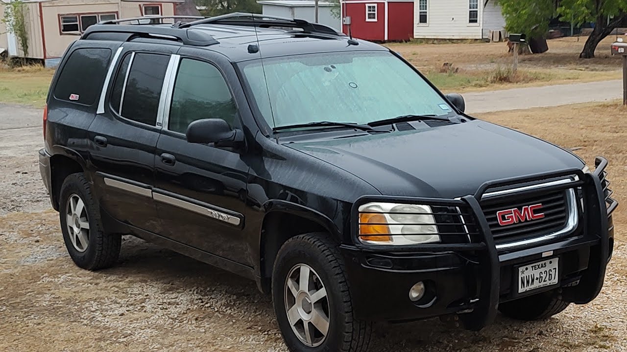 Замена водяного насоса на GMC ENVOY 2005 года